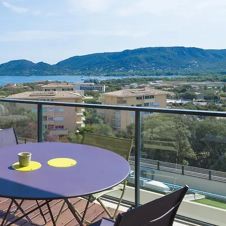 Superbe Vue Idealement Situe A 750m Des Commerces Et Du Centre Historique De Porto-v 아파트 *